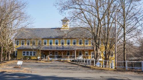 Old Mill Inn in Hatfield