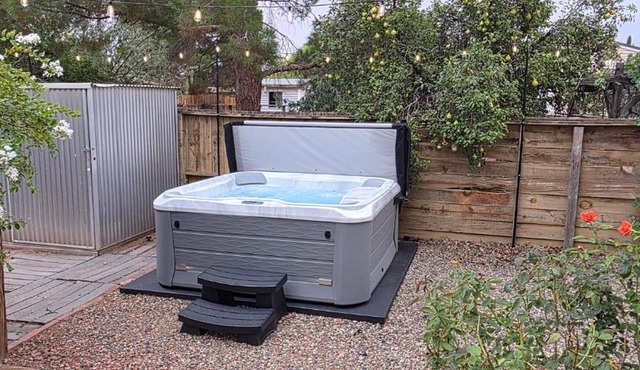 Paddleboards, Grill, Fire Pit, Air Hockey, WD, Brkfst, Sleeps 20 in Page