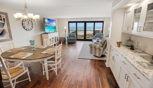 Paradise Found Beachfront Litchfield By the Sea