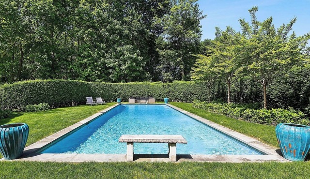 Peaceful 4-bedroom house with AC in charming Bridgehampton