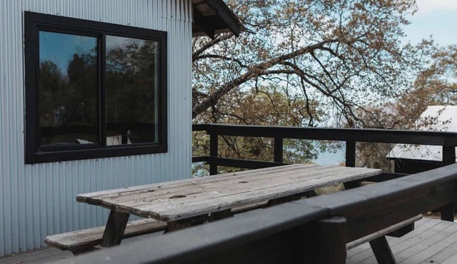 Peaceful Two Bedroom Cabin on Acres of Private and Secluded Land, Perfect for a Visit to Yosemite National Park in Dunlap