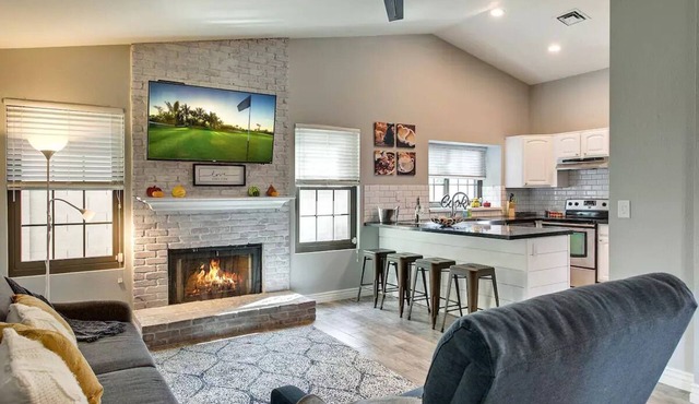Phoenix/Ahwatukee Resort House w/Pool & Jacuzzi