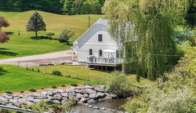 Platte River Cottage - Great for Fishing! Dogs OK!