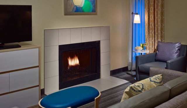 Prime Location! 4 Convenient Units, Free Breakfast, Onsite Pool, Free Parking