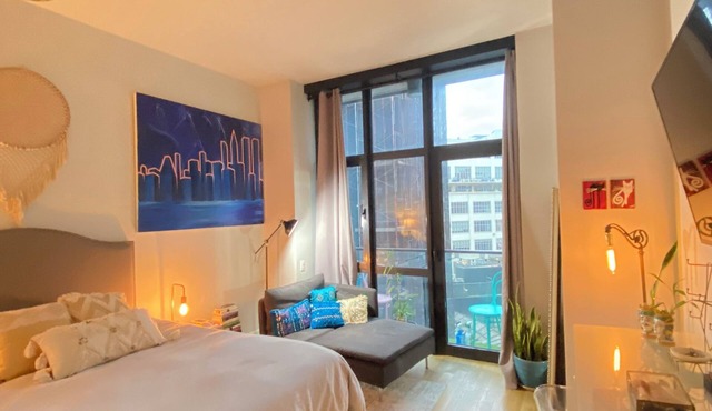 Pristine mini loft in luxury building in LIC