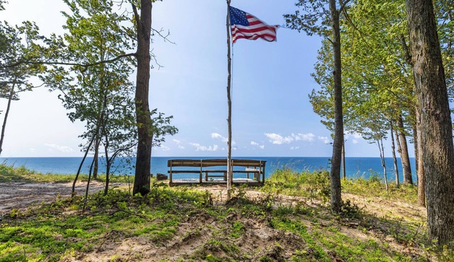 Private 20-Acre Lake Michigan Estate 400' Bluff Frontage! Sleeps 16!