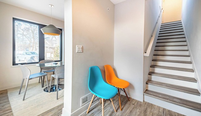 Private 3BR Residence | Modern Condo near U of M Stadium | Sleeps 6