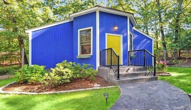 Private Cabin in Multi Acre Park!