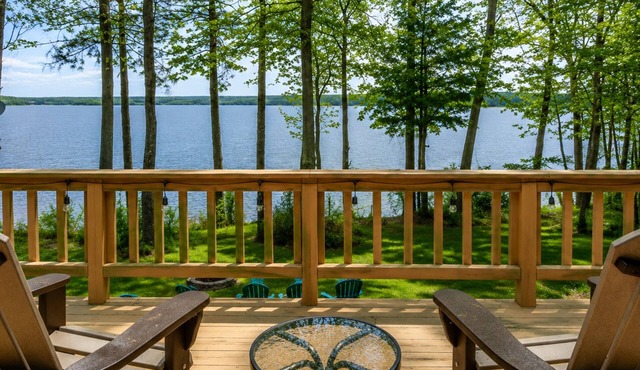 Private Cayuga Lakefront Retreat | Dock/Wine Trail