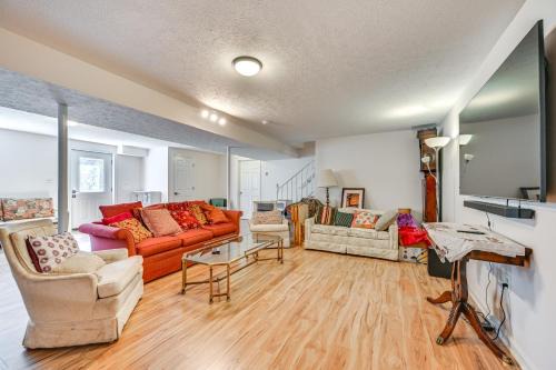 Private Deck: Berkeley Springs Getaway! in Berkeley Springs