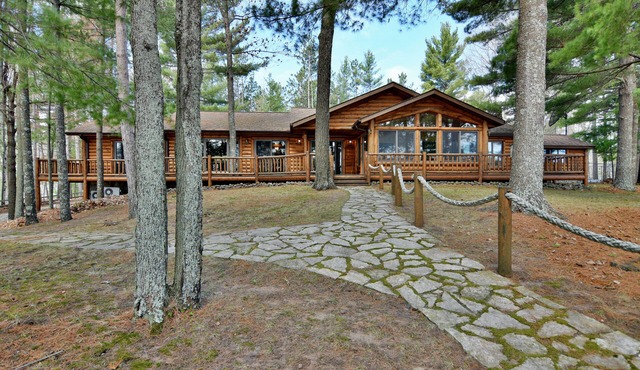 Private Lakefront Retreat on Middle Eau Claire - Snowmobile friendly and Sauna