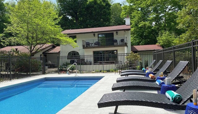 Private Pool 5 Minutes From Lake Michigan