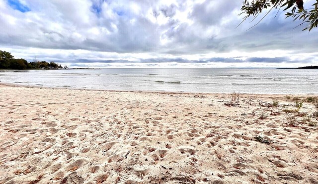 Private Sandy Beach Retreat on Sand Bay