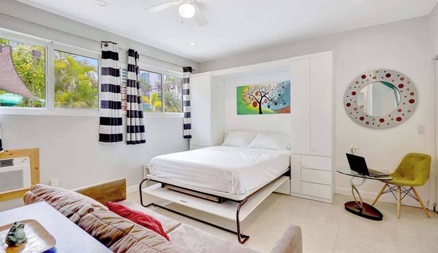 Private Studio Near Beach and Las Olas