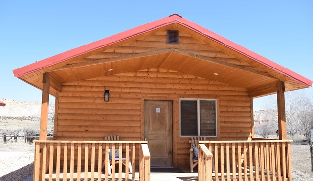 Quaint and spacious cabin in the heart of Bryce Canyon Country