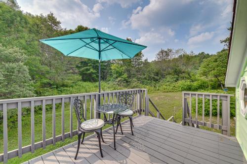 Quaint & Charming Cherry Valley Escape!
