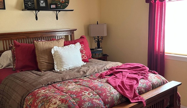 Quaint house within walking distance of Downtown Windsor and Windsor Lake.