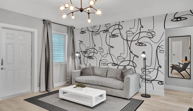 Queens Suite 2BD/2BA Miami Beach Lincoln Casa