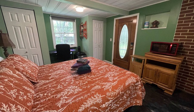 Quiet comfortable suite with ensuite bathroom and work space