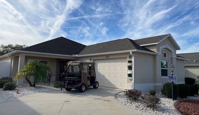 Recently Updated 3 Bdrm Villa, Free WiFi, 4 person Golf Cart Included