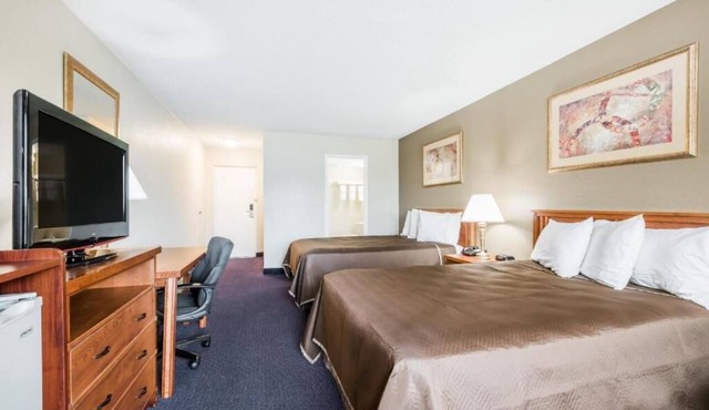 Red Carpet Inn
