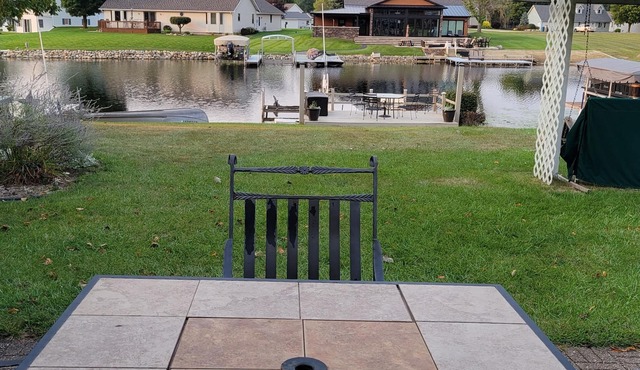 Relaxing & Delightful Lakefront House on Coldwater Lake in Shawnee Shoals