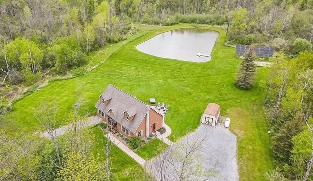 Relaxing Retreat in the Heart of the Finger Lakes 1