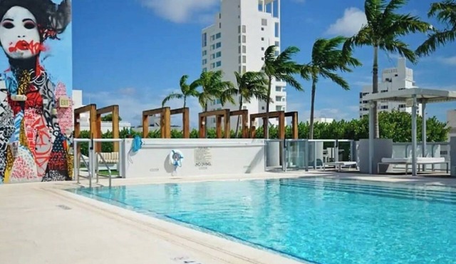 Rooftop Pool Suite in Miami Beach & Convention Center