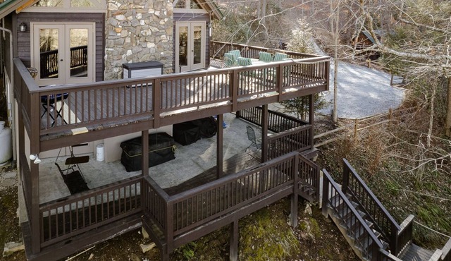 Ruby Rose Mountain Chalet in the Smokies