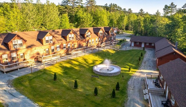 Rustic Cedar Suite White Mountains Retreat in Bethlehem