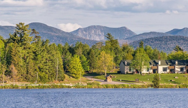 Rustic Condo in Lake Placid w/Sauna & Fireplace