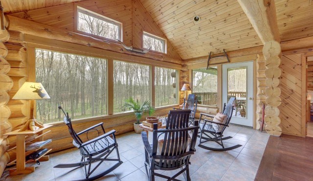 Rustic Tustin Cabin on 7 Acres w/Fire Pit & Porch