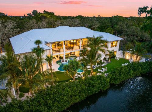 Salty Sun Sets Estate