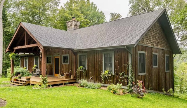 Secluded waterfront home, minutes from Lake Placid and Saranac Lake