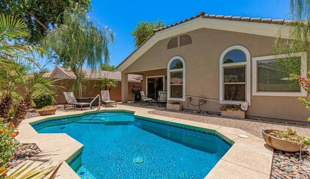 Serenity Haven with Private Pool in Gilbert