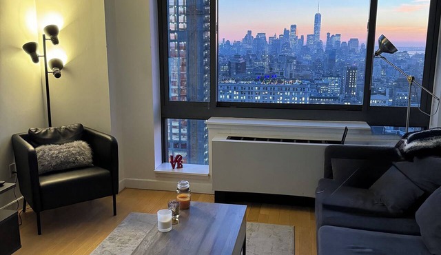 Skyline Views from a Luxe High Rise in NYC