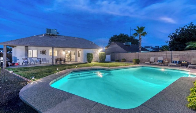 So Private! Home with FREE heated pool! by SPJ Hosting