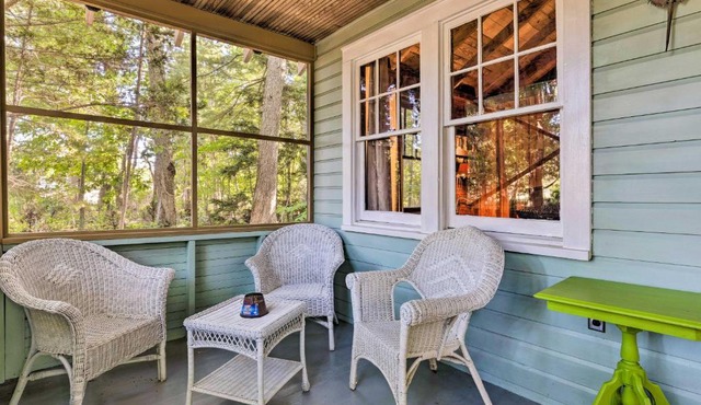 Southold Cottage w/Patio & Grill - Walk to Beach!