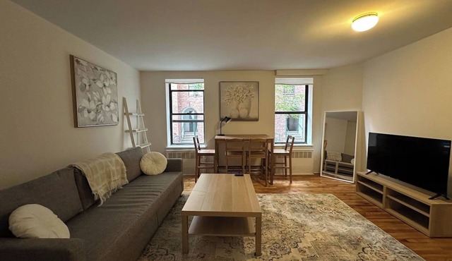 Spacious 2-bedroom in the heart of Fort Greene, Brooklyn