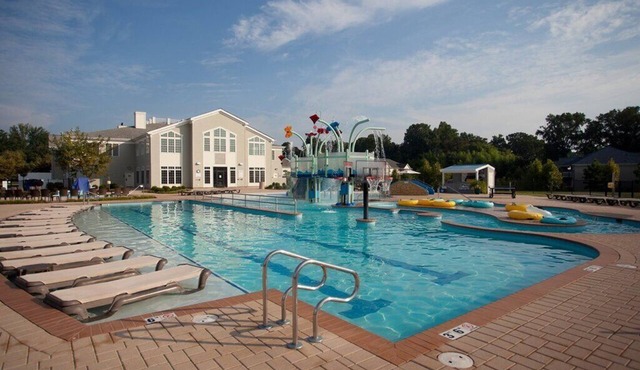 Spacious 2 BR | The Colonies At Williamsburg in Williamsburg