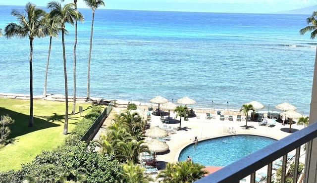 Spacious 2bedroom/2bath Beach Front Condo