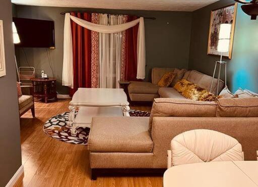 Spacious 3Br 2Bth by Dulles Airport, Reston Metro, INOVA and close to Washington DC in Herndon