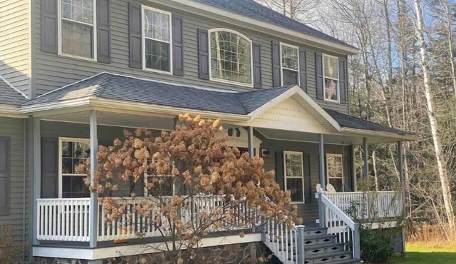 Spacious 5 BR w/Mountaintop Views-2 Min to Hunter
