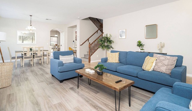 Spacious 6-bedroom 3 Bathroom Entire House in charming Gilbert Sleeps 12
