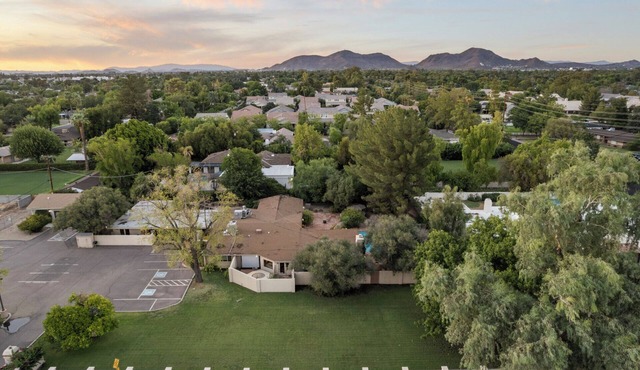 Spacious 7BR Phoenix Retreat w/Outdoor Oasis Perfect for families & group events