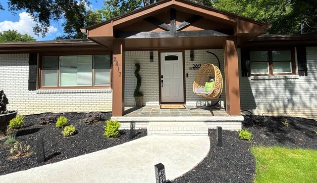 Spacious & Comfortable 3BR Home Near ATL Airport, Family-Friendly, Fast Wi-Fi