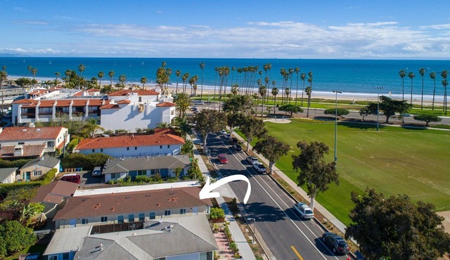 Spacious Duplex Steps Away From East Beach!