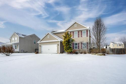 Spacious Family Getaway w/Yard in Kalamazoo!