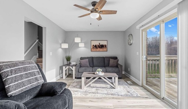 Spacious Groveland 2BR/2.5 Bath Townhome- Unit 6647
