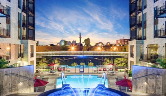 Spacious Luxury Condo In Prime Location